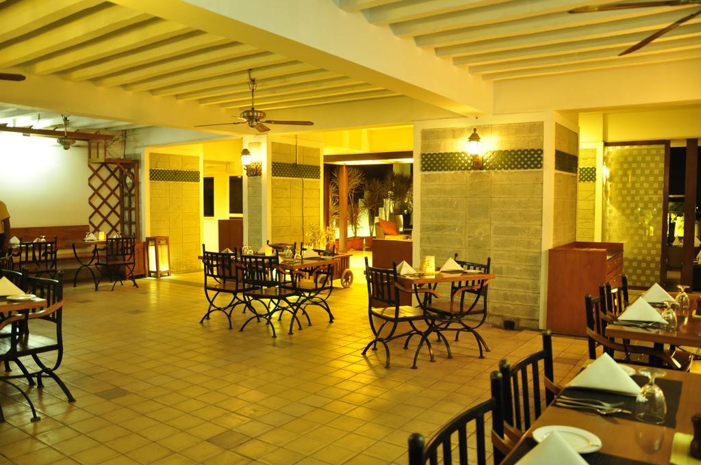 Hotel Atithi Pondicherry Luaran gambar