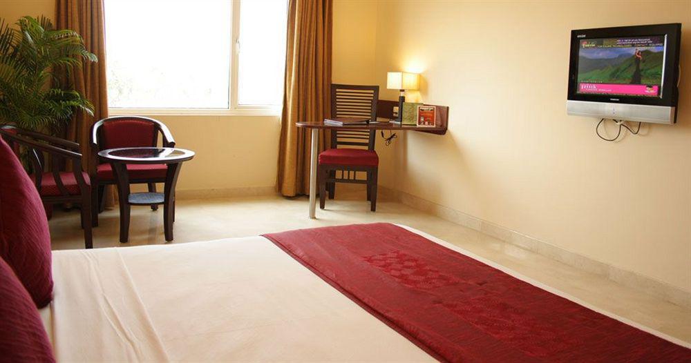 Hotel Atithi Pondicherry Luaran gambar